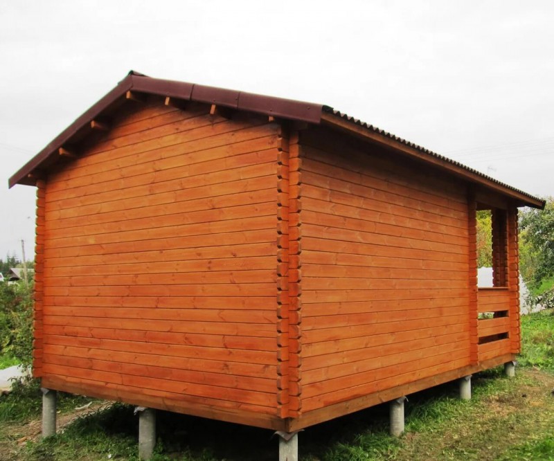 Дачный дом из бруса с террасой СД-04 (4×6)